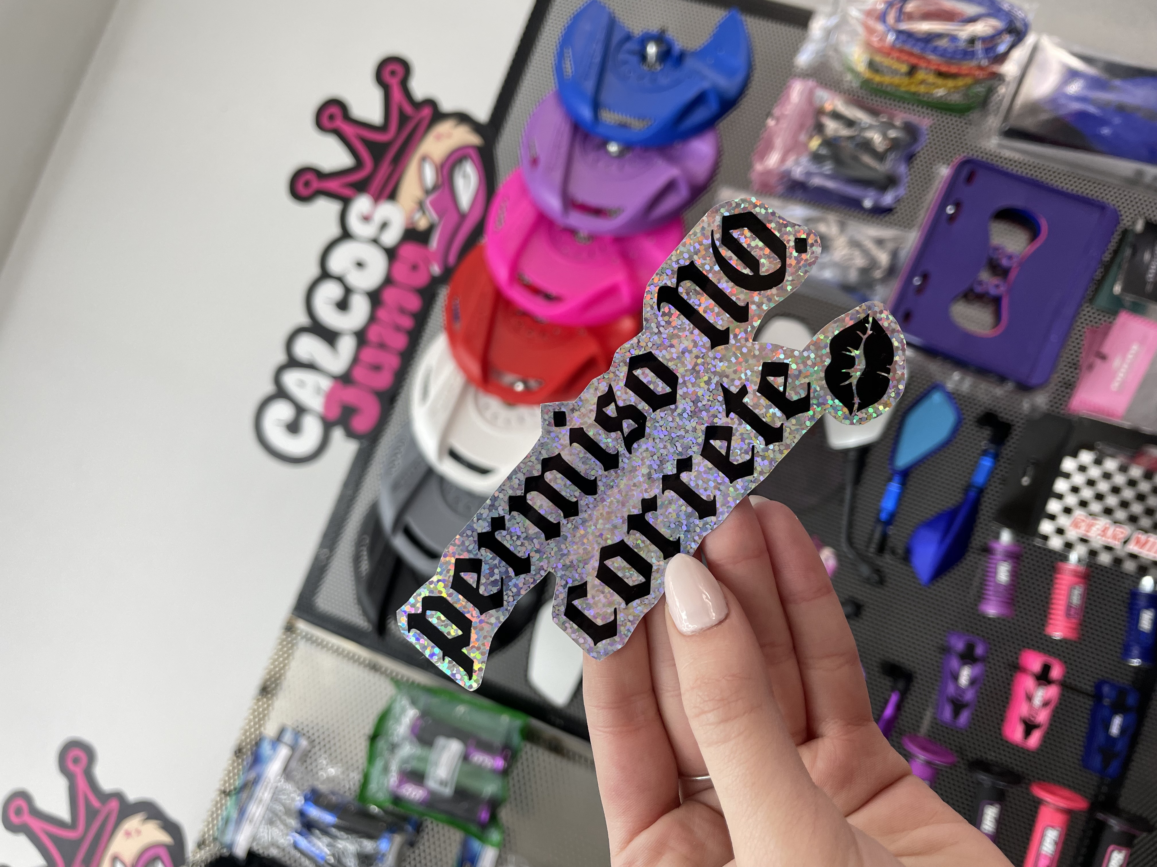 permiso no córrete💋 en glitter